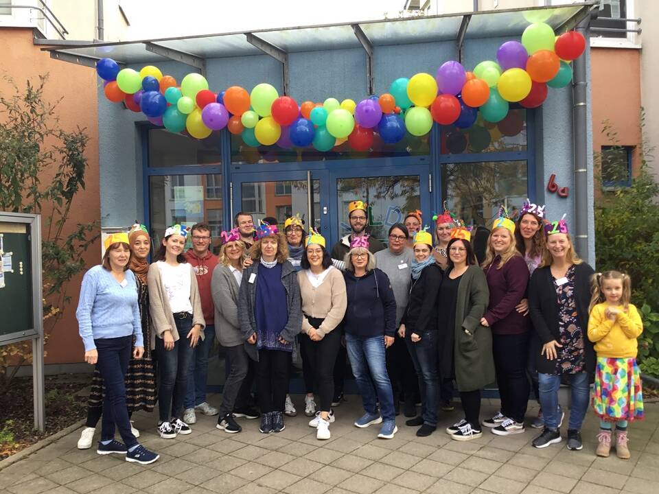 Gruppenbild am Eingang 