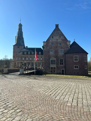 Das Wasserschloss.