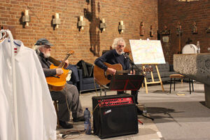 Zwei Männer mit Gitarre
